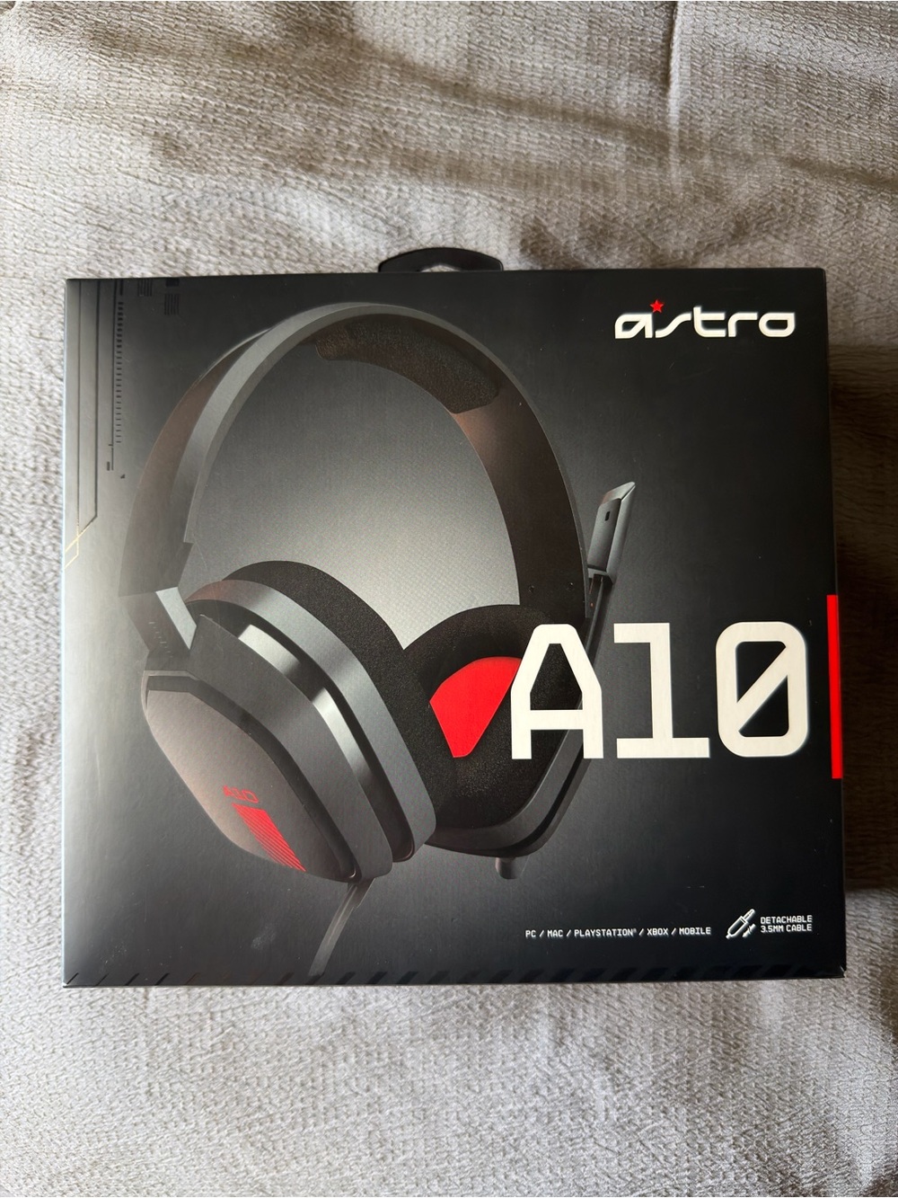 Astro A10 Wired Gaming Headset - Picture 2 of 10